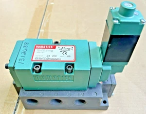NUMATICS 554BA400M000061 Magnetventil Verteiler 24VDC, NEU - Bild 1 von 8