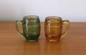 2 Vintage 1950's Whiskey Barrel Shape Miniature Beer Mug Shot Glass Amber Green - Picture 1 of 6