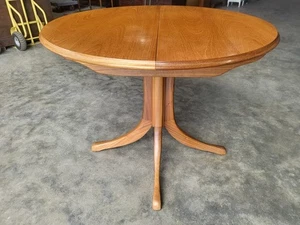 20thC round extending pedestal oak dining table quad base seat 6 - Picture 1 of 10