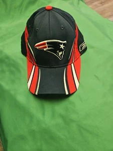  NFL New England Patriots Hat Authentic Sideline Reebok  Flex Fit Cap. - Picture 1 of 3