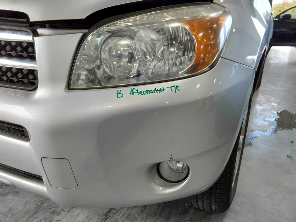 Used Driving Light fits: 2008 Toyota Rav4 Fog-Driving Grade A Foto 1 de 4
