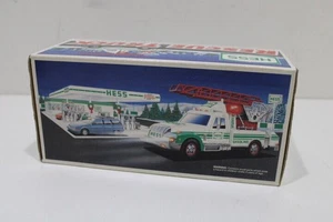 Camión de rescate Hess 1994 con luces de trabajo, sirena y escalera nuevo en stock - Imagen 1 de 6