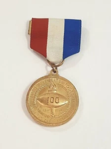 Spilla vintage 69 calcio intercollegiale centenario metallo 1869-1969 nastro - Foto 1 di 6