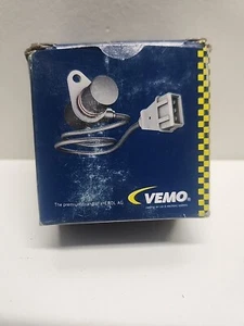 Vemo V33-72-0064 Parking Distance Sensor Rear JEEP Grand Cherokee III - Picture 1 of 4