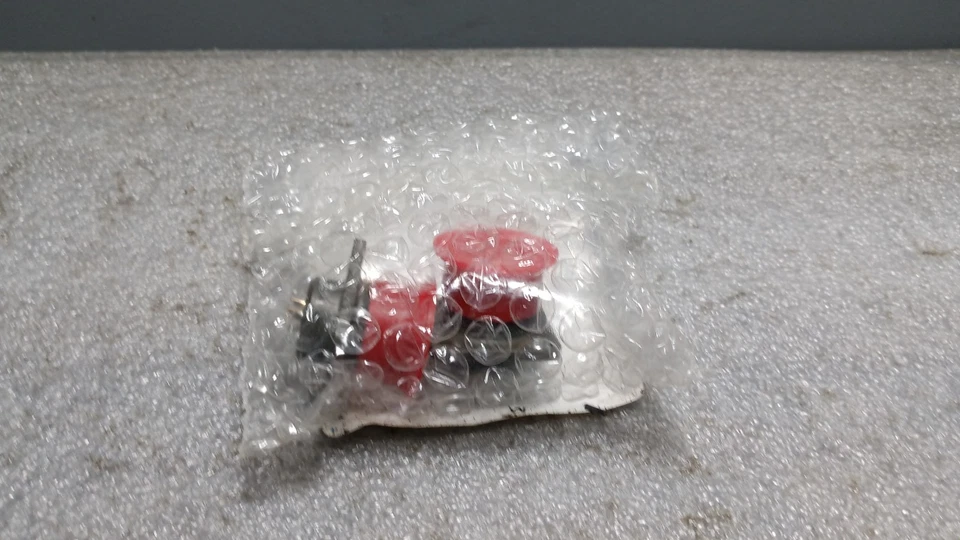 (2) AMPHENOL  #MS3102A-14S-7S  CONNECTOR, WALL MOUNT (3 CONTACTS, SOLDER PINS) - Image 1 of 2