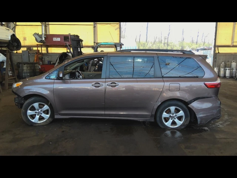 Cilindro maestro de freno compatible con 10-22 LEXUS RX350 6558613 Foto 1 de 1