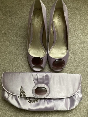 Phase Eight Matching Mauve Shoes and Clutch Bag Size 5 Shoes - Image 1 of 4