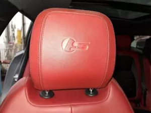 Rh Passenger Side Front Headrest 2017 F-pace Sku#3954612 - Picture 1 of 6