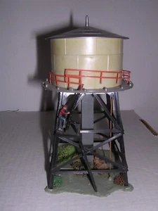 UNKNOWN Rural Water Tank w/Man climbing Stairs H.O. 1:87 - Picture 1 of 1