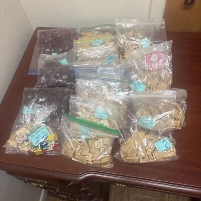 Lote De 1721 Azulejos De Madera Scrabble De Colección Artesanía Madera Granote, Granate y RPM Foto 1 de 4