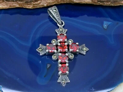 Croce Zirconia Rosso Marcasite Rimorchio 925 Argento Sterling Gotico Religion - Immagine 1 di 2