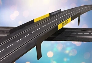 Pista di attraversamento ponte rampa Carrera per pista slot car 1/24 e 1/32 - Foto 1 di 10