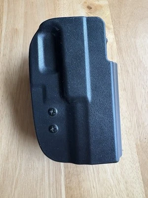 Uncle Mike's Plastic Holster Size 21 Right Hand Uncle Mikes SZ21 - Image 1 of 4