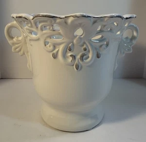 "Florero blanco francés de cerámica maceta pergamino CottageCore corte de encaje 5,25"" H" - Imagen 1 de 9