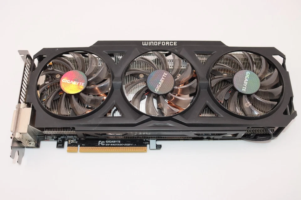 Gigabyte AMD Radeon R9 270X 2GB Model - Image 1 of 4