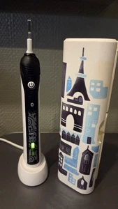 Braun Oral B Professional Care  Type 3767 Nur Handstück Schwarz - Bild 1 von 7