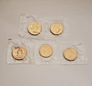 Lotto 5 medaglie presidenziali US Mint Lincoln JFK Carter Reagan Clinton NUOVE IN VIOLONCELLO - Foto 1 di 12