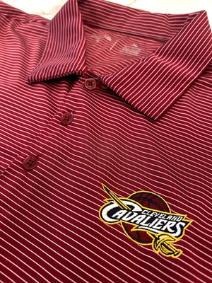 Polo de golf Antigua a rayas rojas XL para hombre Cleveland Cavaliers NBA camisa bordada Foto 1 de 4