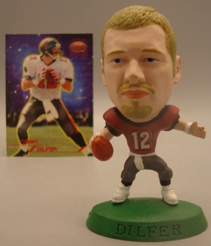 LOOSE 1998 CORINTHIAN HEADLINER FIGURE TRENT DILFER TAMPA BAY BUCCANEERS Cover