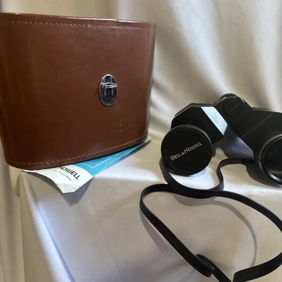Bell & Howell Binoculars 8 x 40 Extra Wide Angle 510ft At 1000 Yards w/ CASE Jap - Image 1 of 4