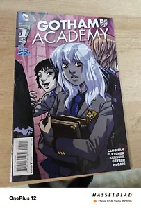 Gotham Academy #1 VARIANTE The New 52 Becky Cloonan (1:25) - Bild 1 von 6