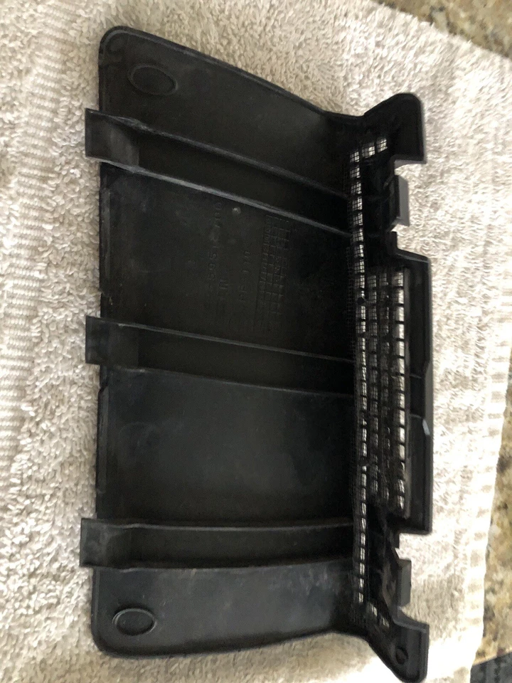 2011 Nissan Cube Upper Top Cowl Cover Trim Lid LF44-5951-100 OEM - Image 1 of 3