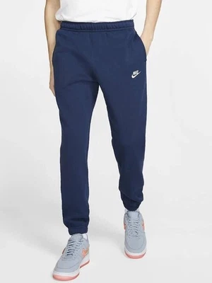 [BV2737-410] PANTALONES POLAR NIKE CLUB PARA HOMBRE Foto 1 de 4