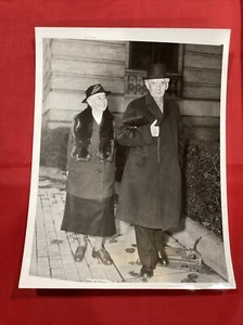 Pressefoto Richter Louis D Brandeis & Frau 1937 - Bild 1 von 6