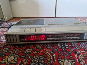 Vintage Philips D-7547 Funkuhr mit Radio & Kassette, - Foto 1 di 8