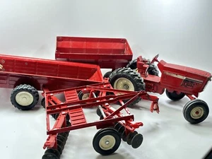 VTG Metal 8" Farm Tractor ERTL Stk# 415 International Harvester Lot 4 Disc Harro - Picture 1 of 24
