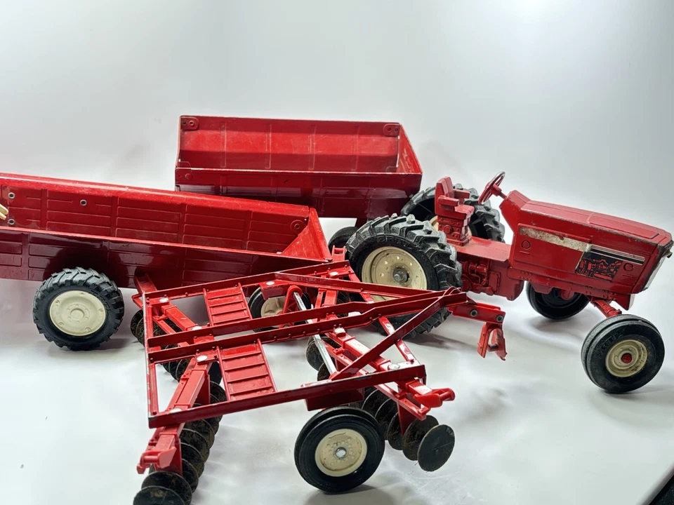 De Colección Metal 8" Tractor Agrícola ERTL Stk# 415 Cosechadora Internacional Lote 4 Discos Harro Foto 1 de 4