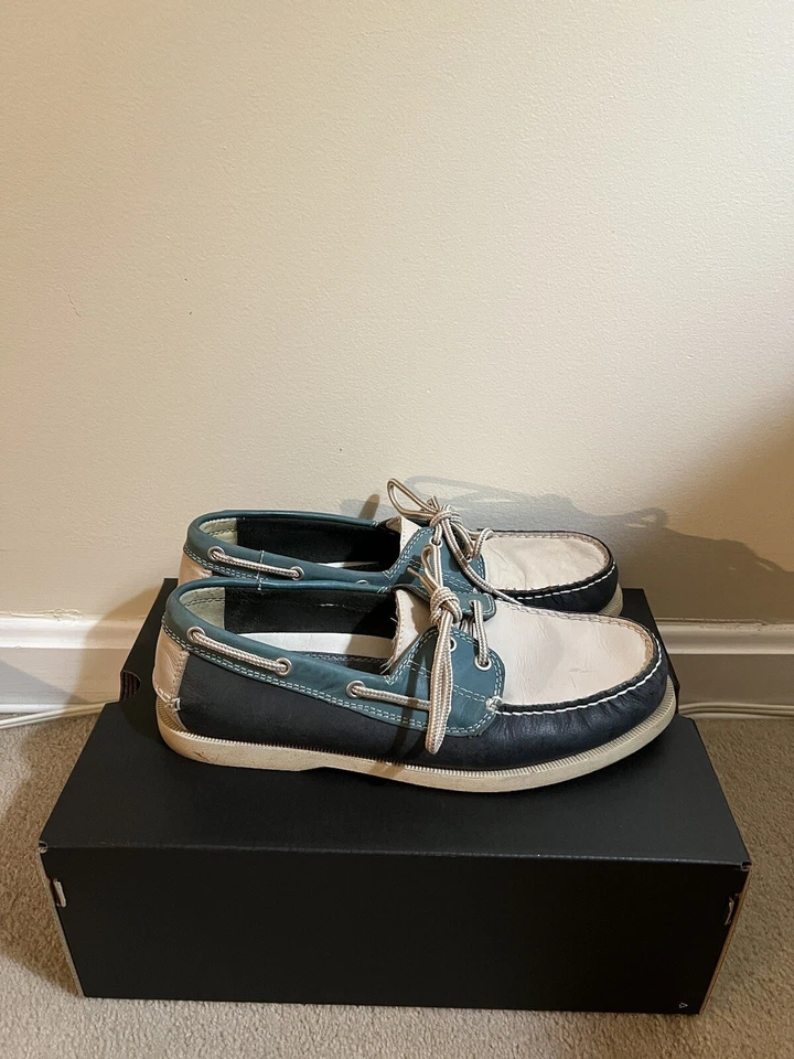 Zapatos de barco Johnston & Murphy Bower de cuero con dos ojos; multicolor para hombre talla 9” Foto 1 de 4