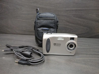 HP Digital Camera Photosmart 215 1.3MP - Image 1 of 4