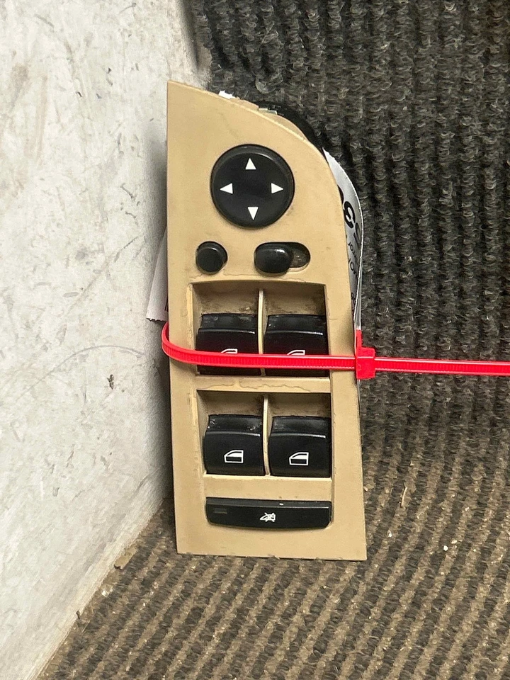 Fits 2006 BMW 330i Left Door Switch Front OEM:61319132135 - Изображение 1 из 4