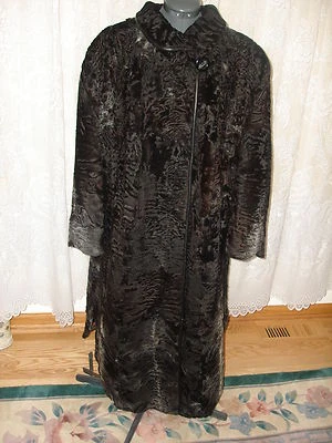 Abrigo NEGRO PLATA GRIS COLA ANCHA PIEL NATURAL Swakara Persa Astracán Talla XL Foto 1 de 4