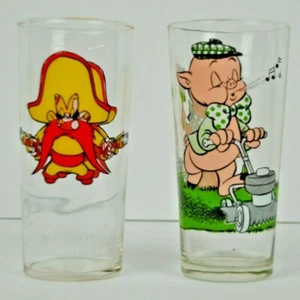 Vintage 1973 Warner Bros Yosemite Sam & 1976 Porky Pig/Petunia glass lot - Picture 1 of 6