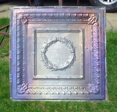 Moldura de dardo antiga iridescente vitoriana teto azulejo estanho coroa de acanto ovo - Imagem 1 de 4