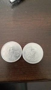 $1 Mexican Peso coin Estados Unidos Mexicanos. 1985-86 lot of 24 coins - Picture 1 of 3