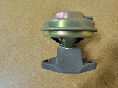 Válvula Cherokee Wagoneer AMC V8 EGR Jeep CJ CJ5 CJ7 J10 J20 FSJ 1973-1979 OEM Foto 1 de 4