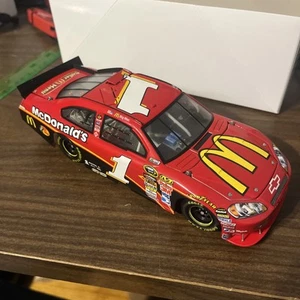 2010 1/24 Azione Jamie McMurray #1 McDonald's Chevrolet Impala 391/597 - Foto 1 di 6
