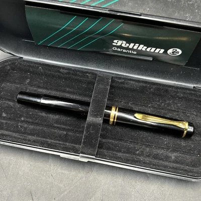 Vintage Pelikan M600 Black Fountain Pen w/ 14k Gold 585 Nib w/ Case - Image 1 of 4