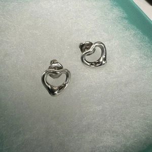 Tiffany & Co Sterling Silver Elsa Peretti Open Heart Stud Earrings 925 Box/Pouch - Picture 1 of 8
