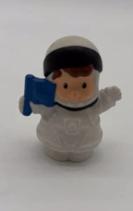 2010 Fisher Price Little People Astronaut with Flag Replacement - Picture 1 of 6