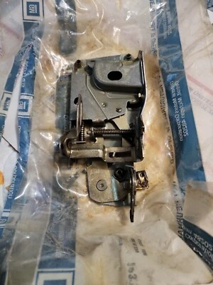 NOS GM 1973-81 Chevrolet GMC Truck LH  Inner Door Latch Blazer Jimmy 327069 OEM - Image 1 of 4