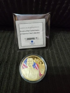 40mm 2019 American Mint Coin Medallion John F Kennedy JFK Gold Plated Swarovski - Picture 1 of 5