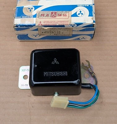 Mopar/三菱 NOS 总督开关组件 1971 - 73 道奇 Colt 全部 — 第 1/2 张图片