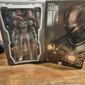 Hot Toys Iron Man Mark 2 Armor Unleashed - Picture 1 of 3