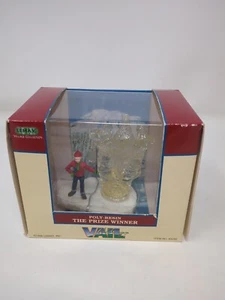 Lemax 1998 Dorfsammlung ""Der Preisträger"" Polyharz Vale Village neu - Bild 1 von 9