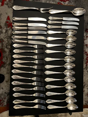  Juego de cubiertos de 35 piezas. Plateado 800 PLATEADO Foto 1 de 4