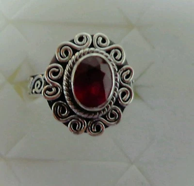 ANILLO NIASSA RUBÍ PLATA ESTERLINA TALLA 7 Foto 1 de 2